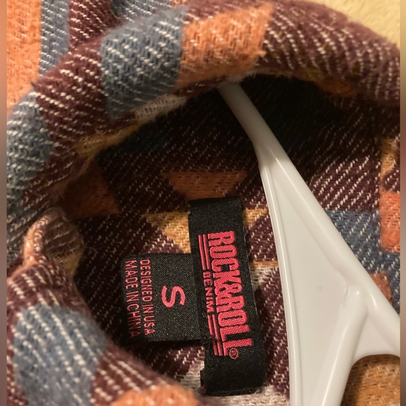 Aztec Jacket - Picture 2 of 3